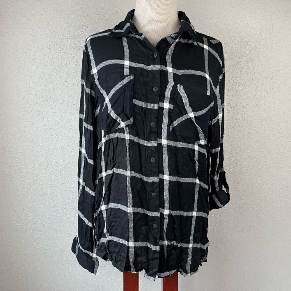 NWT Passports Flannel Button Down Shirt Size M